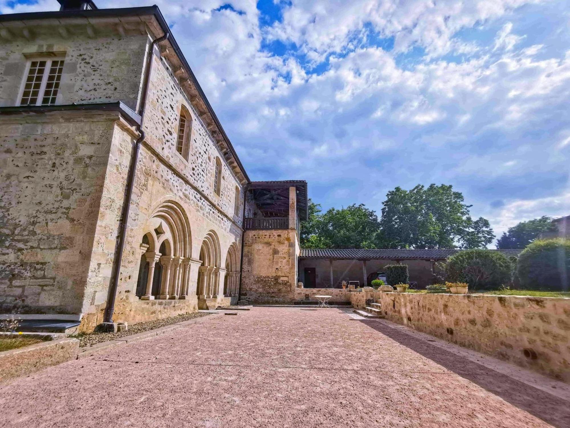 Abbaye Saint Gilbert Bed and Breakfast Eksteriør billede